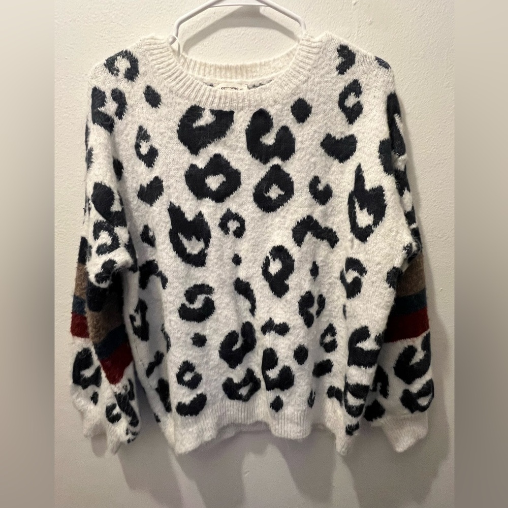 Eesome Black and White Leopard Print Sweater